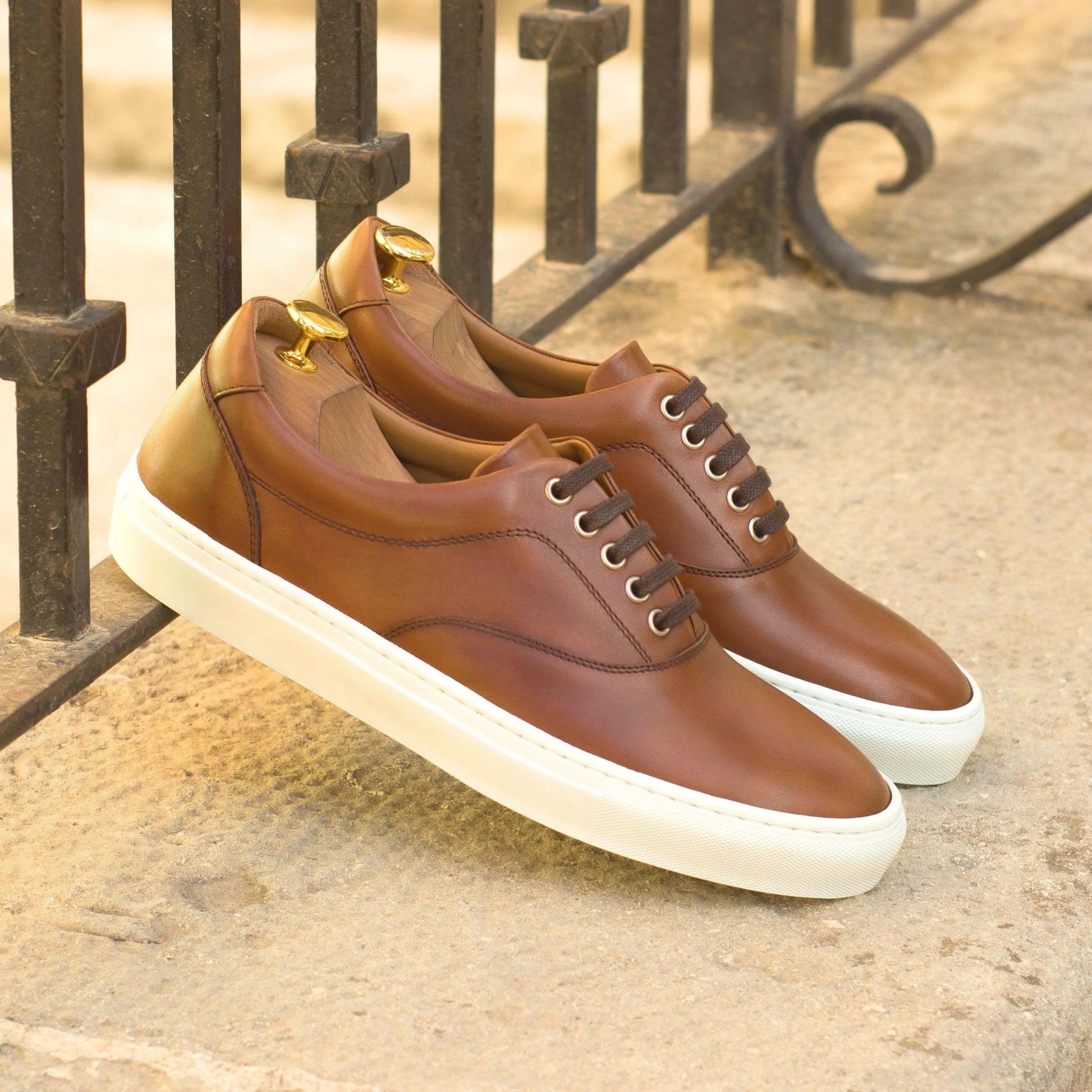 Brown leather Cassian top sider sneaker II with white soles