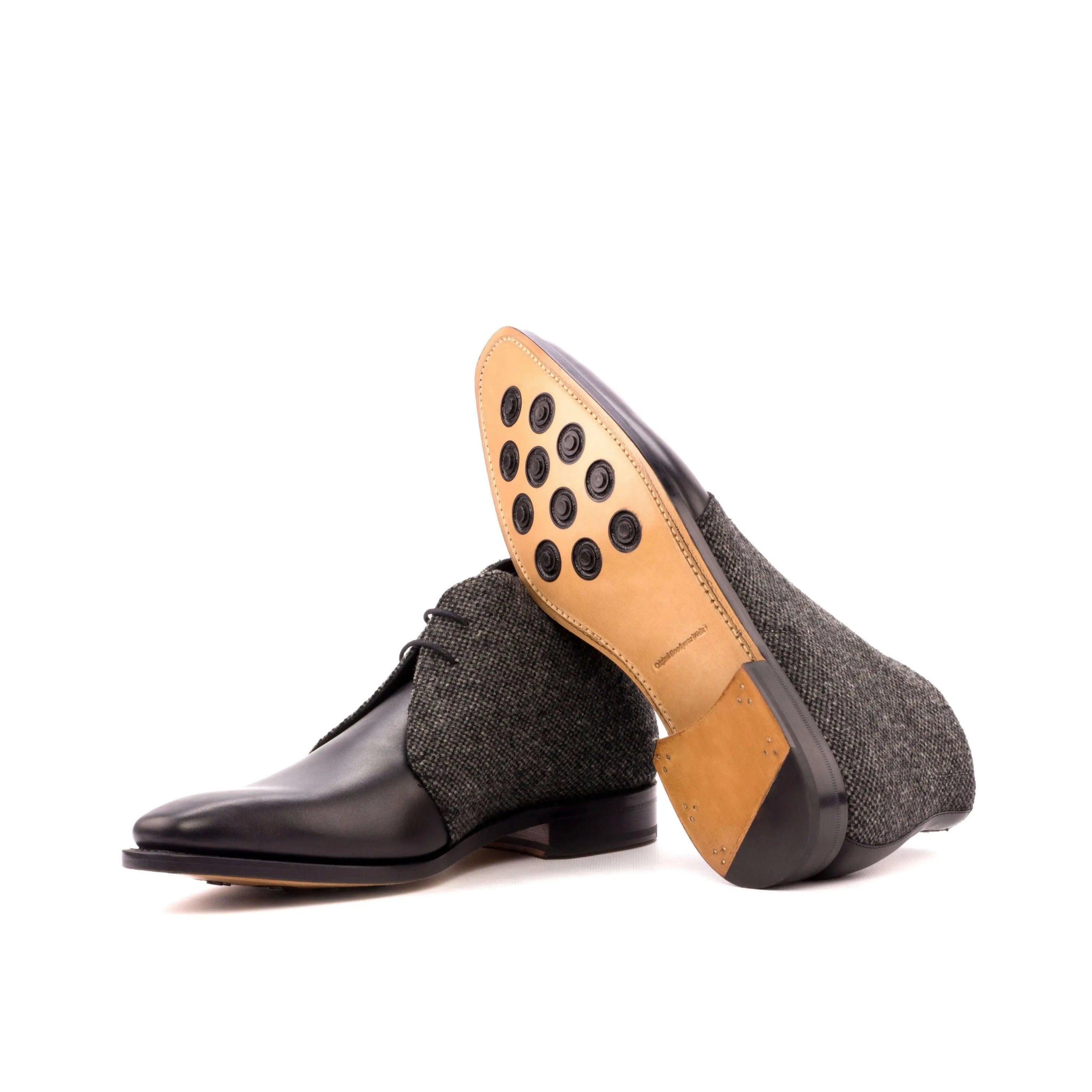 Artemon Chukka Boots II in leather and tweed chukka boots