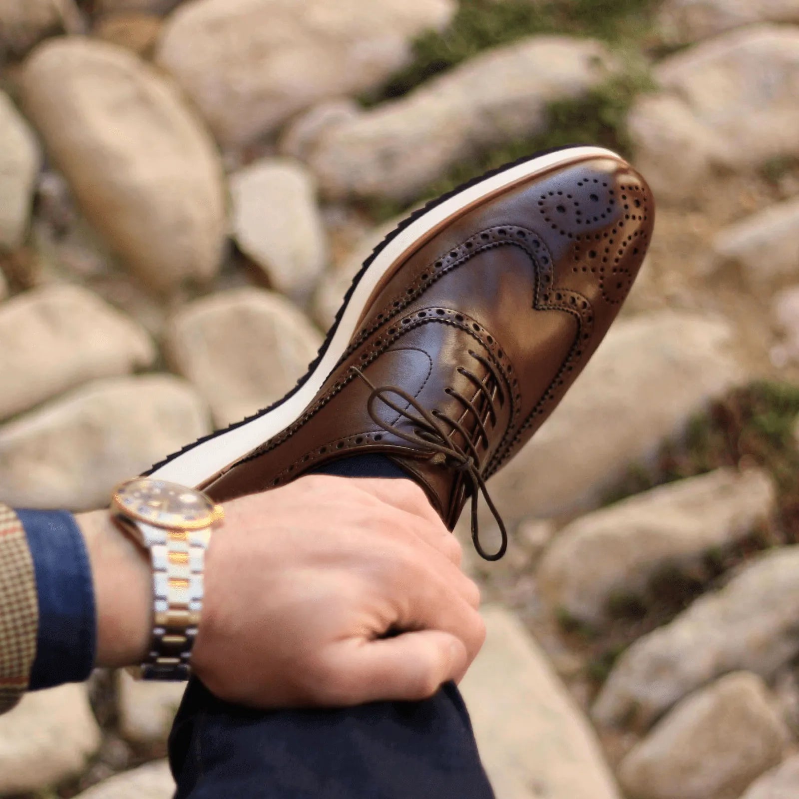Brown leather Bourdin full brogue shoes for men