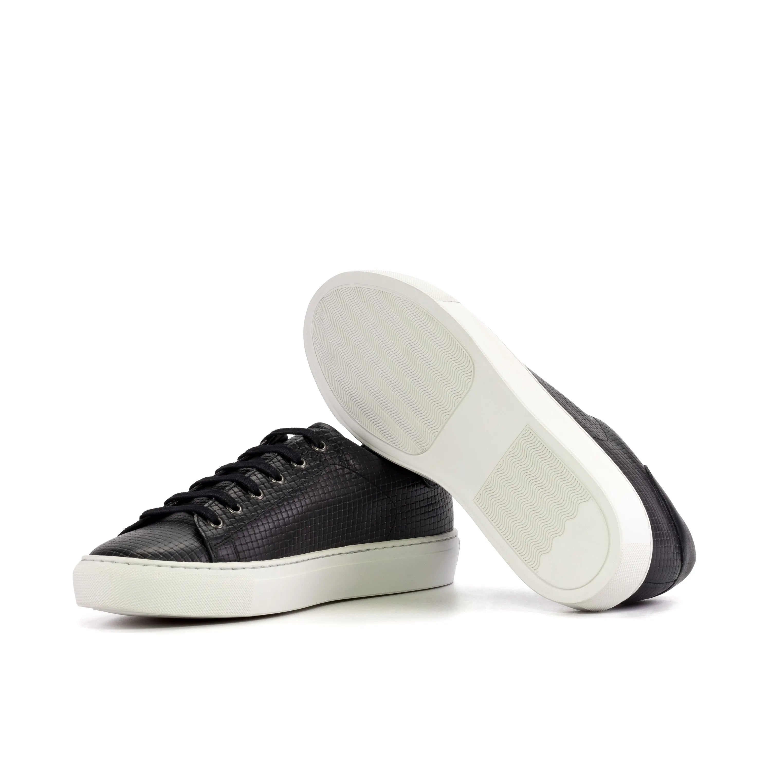 Black Corsa Trainer Sneaker with white cupsole soles