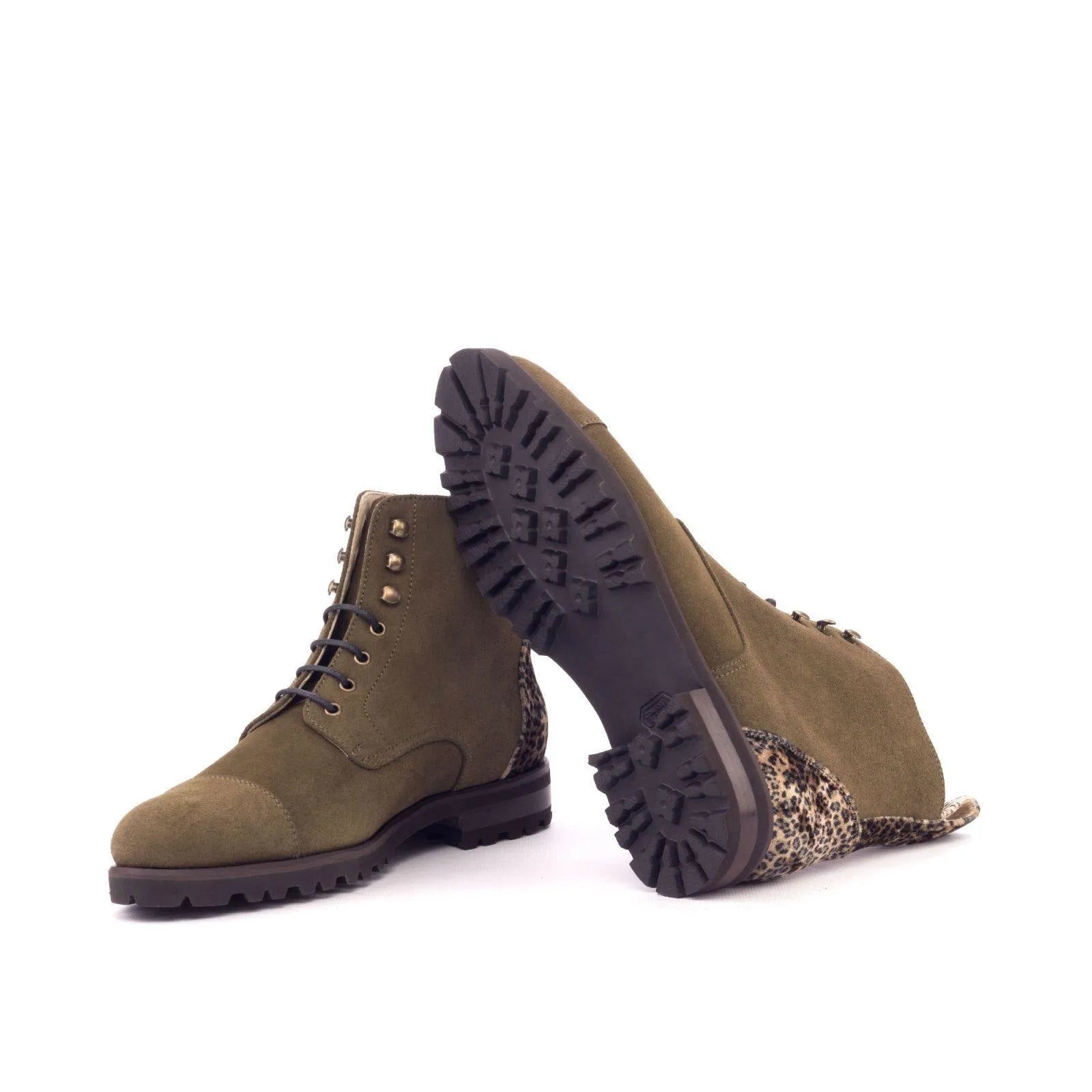Layal ladies captoe boots II in olive green lace-up style