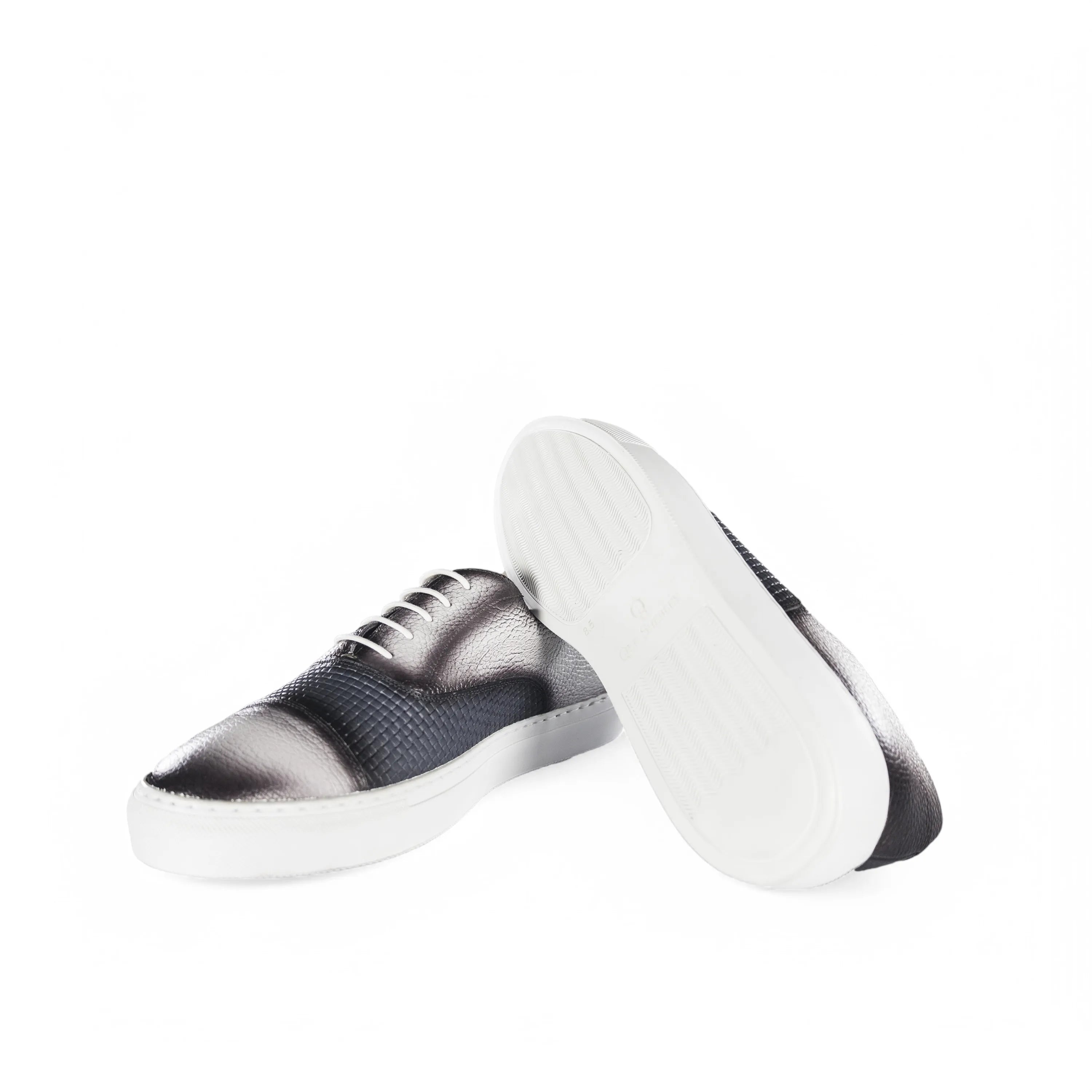 Olimpia Oxford Sneaker II: stylish black and silver oxford sneakers